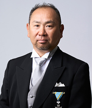 代表取締役会長　梅田巌